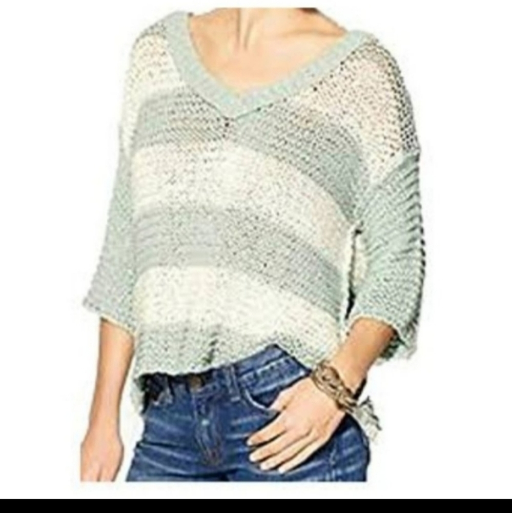 Free People Size Small sweater oversized